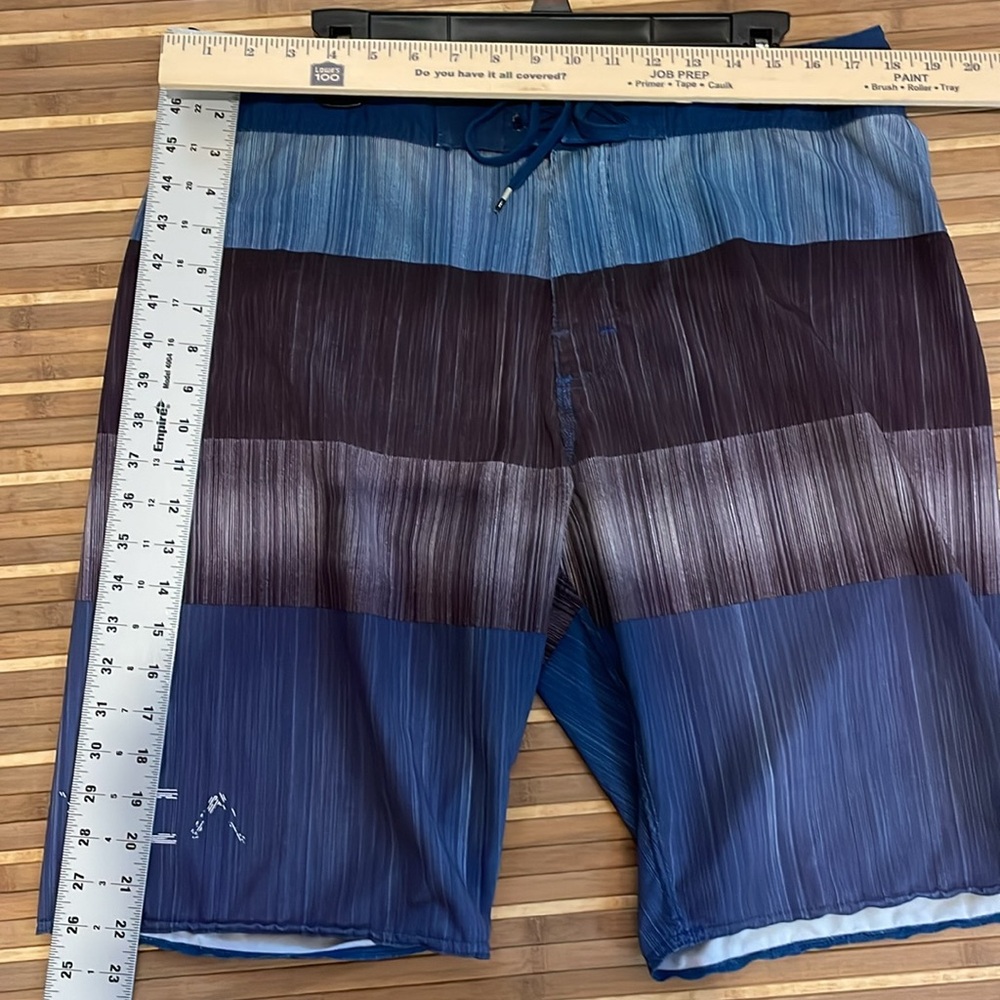 RVCA Boardshorts - Picture 6 of 6